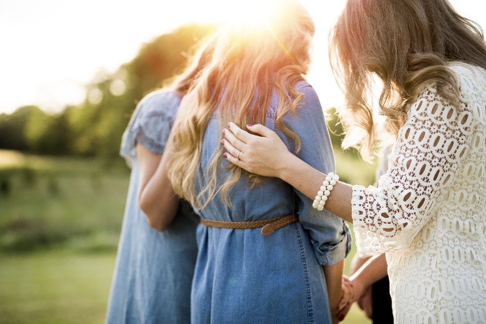 WomenPraying